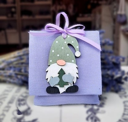 sacchetti Natalizi, bustine natalizie, sacchetti natalizi vendita online, sacchetti di lavanda, sacchetti lavanda Natalizi, segnaposto natalizio, addobbo per albero di Natale, decorazioni per la casa, bustina lavanda, decorazioni per la tavola di Natale, bustina con gnomo lavanda, nuove idee natale 2025. Cosa regalare a Natale di utile? Regalo di Natale 2025