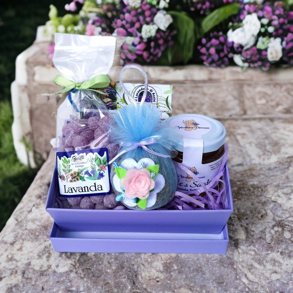 idee regalo pasqua box con miele caramelle e decorazione uovo regalo pasqua per adulti