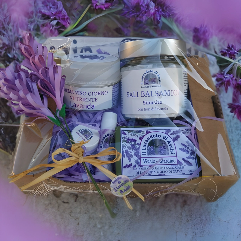 Gift box regali di Natale per donna con prodotti alla lavanda naturali e artigianali