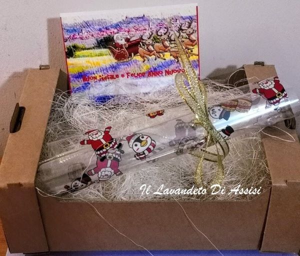 Confezionamento regali di Natale, regali di Natale online, confezioni regalo Natale, preparare la confezione regalo di Natale