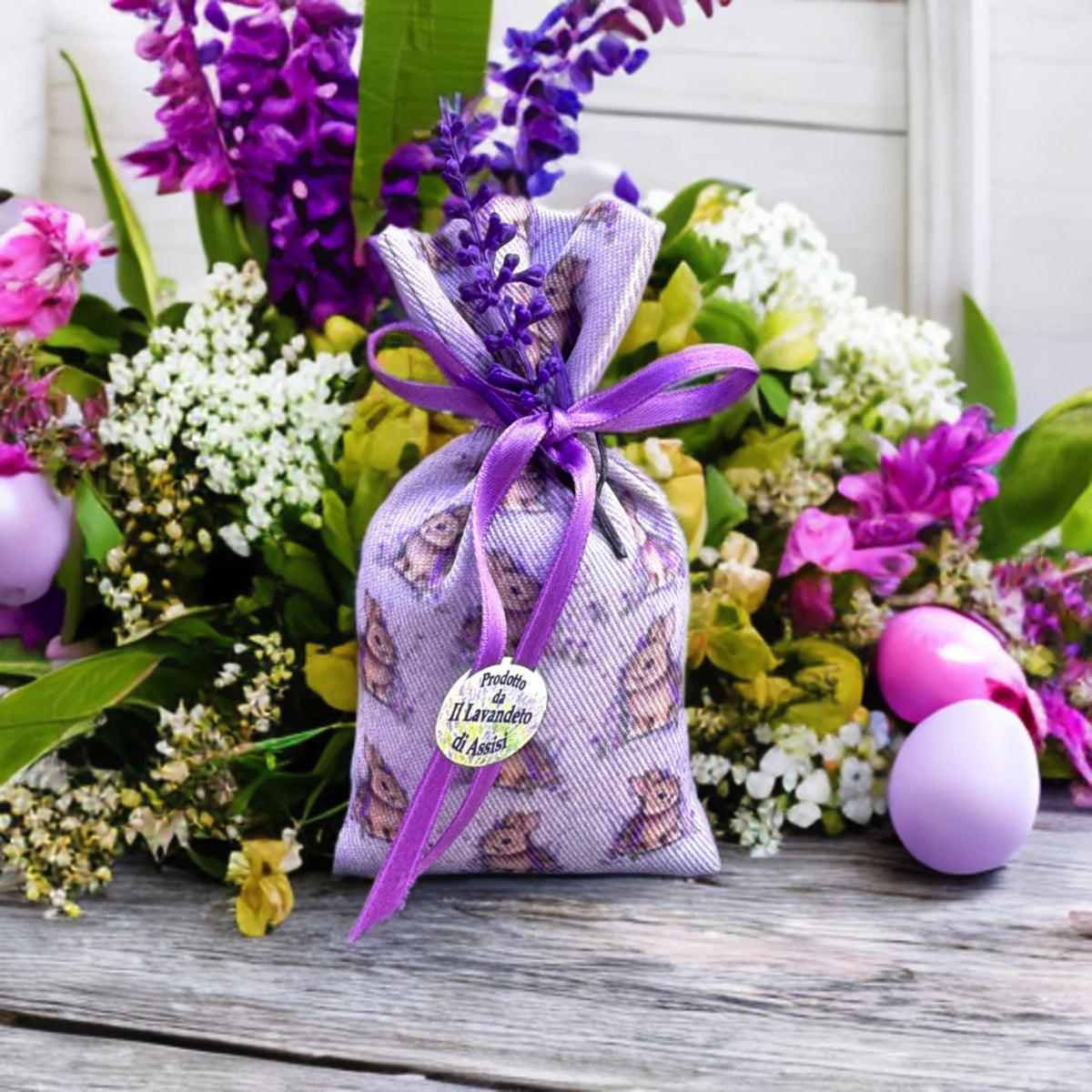 Scopri i regali Pasqua con sacchettino profumato e coniglietti. Un’idea regalo pasquale originale ed economica per tutti.