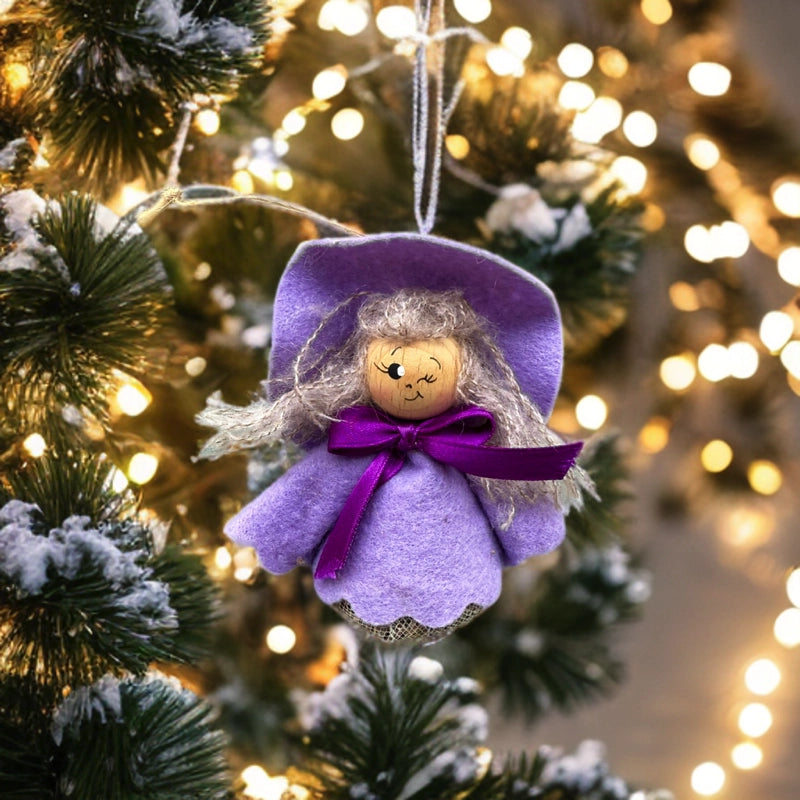 streghetta lilla con lavanda idea regalo per epifania strega profumata artigianale decorazione befana senza scopa regalo originale epifania lavandeto di assisi
